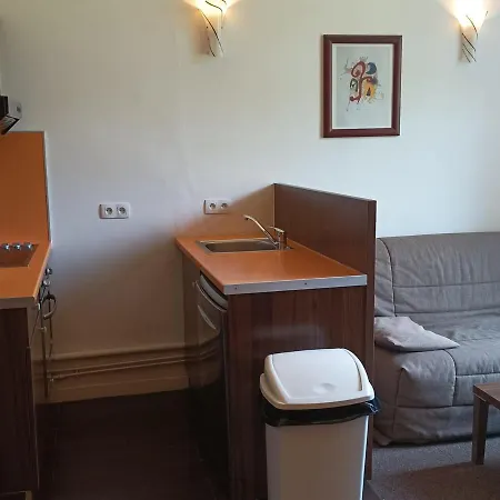 T3 Dans Chateau A Pour 6 Pers, Balcon, Animaux Acceptes - Fr-1-165b-4 Apartment Jausiers